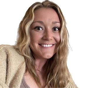 Meet your Posher, Lily